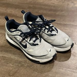 Men’s Nike Air Max Size 10
